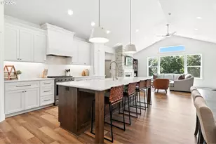 2049 SE Arrowwood Ave, Dallas, OR 97338 - Photo 16