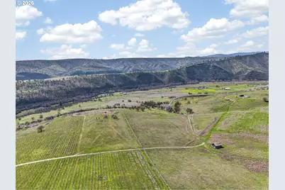 3475 Three Mile Rd, The Dalles, OR 97058 - Photo 34