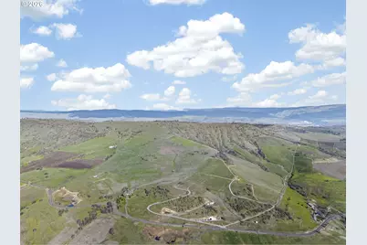 3475 Three Mile Rd, The Dalles, OR 97058 - Photo 2