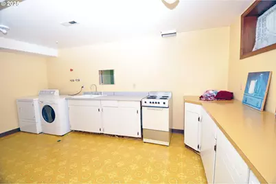 15207 S Forsythe Rd, Oregon City, OR 97045 - Photo 32