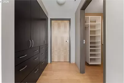 1221 SW 10th Ave #1803, Portland, OR 97205 - Photo 30