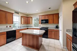 6055 NE Alder St, Hillsboro, OR 97124 - Photo 8