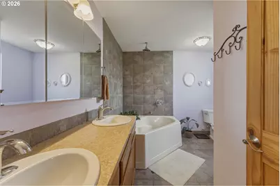 53303 Vonbergen Ln, Milton-Freewater, OR 97862 - Photo 16