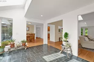31338 Fox Hollow Rd, Eugene, OR 97405 - Photo 10