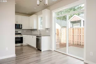 6215 SE Knapp St, Portland, OR 97206 - Photo 10