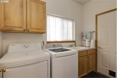 165 NW Peach St, Dundee, OR 97115 - Photo 18