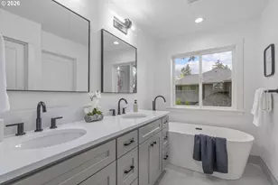 17350 Ashley Ct, Lake Oswego, OR 97035 - Photo 30