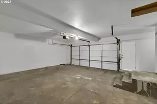 202 NE 162nd Ave, Portland, OR 97230 - Photo 18