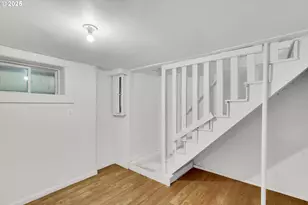 202 NE 162nd Ave, Portland, OR 97230 - Photo 12