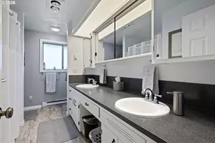 35296 Hwy 58, Pleasant Hill, OR 97455 - Photo 18