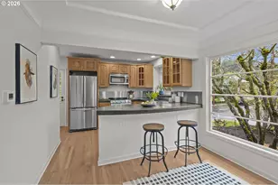 734 SE 69th Ave, Portland, OR 97215 - Photo 10