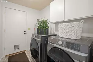 911 Snell St, Eugene, OR 97405 - Photo 32