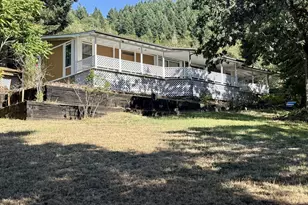 711 Plin St, Myrtle Creek, OR 97457 - Photo 2