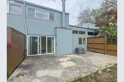 1572 NW Tanasbrook Ct, Beaverton, OR 97006 - Photo 18