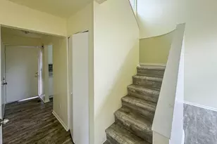 1572 NW Tanasbrook Ct, Beaverton, OR 97006 - Photo 8