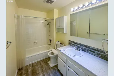 1572 NW Tanasbrook Ct, Beaverton, OR 97006 - Photo 14
