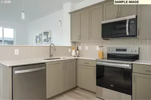 5096 Boise St, Portland, OR 97206 - Photo 16
