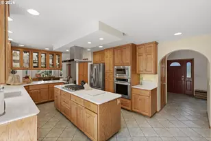930 Lake Ct, Coos Bay, OR 97420 - Photo 16