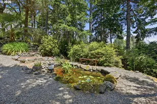 930 Lake Ct, Coos Bay, OR 97420 - Photo 40