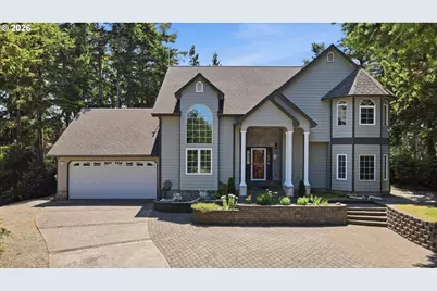 930 Lake Ct, Coos Bay, OR 97420 - Photo 2