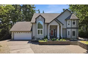930 Lake Ct, Coos Bay, OR 97420 - Photo 2