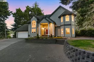 930 Lake Ct, Coos Bay, OR 97420 - Photo 1