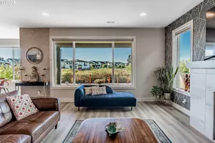 7432 SE Chinquapin Dr, Hillsboro, OR 97123 - Photo 8