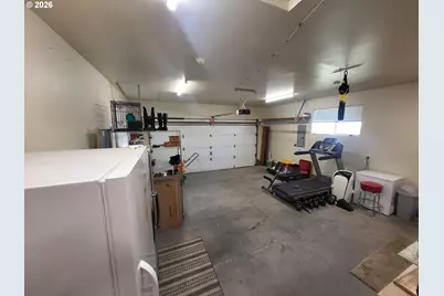 401 Dewey St, Moro, OR 97039 - Photo 20