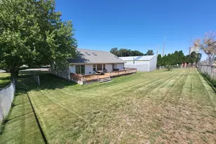401 Dewey St, Moro, OR 97039 - Photo 28