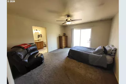 401 Dewey St, Moro, OR 97039 - Photo 14