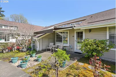 13775 SW Scholls Ferry Rd #208, Beaverton, OR 97008 - Photo 2