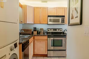 606 NW Naito Pkwy, Portland, OR 97209 - Photo 14