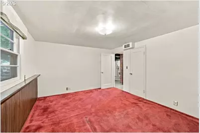 2211 SW Martha St, Portland, OR 97239 - Photo 32