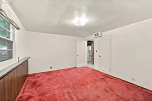 2211 SW Martha St, Portland, OR 97239 - Photo 32