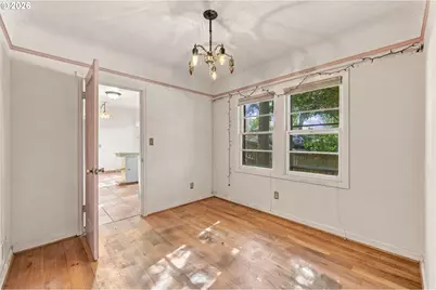 2211 SW Martha St, Portland, OR 97239 - Photo 16