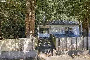 2211 SW Martha St, Portland, OR 97239 - Photo 12