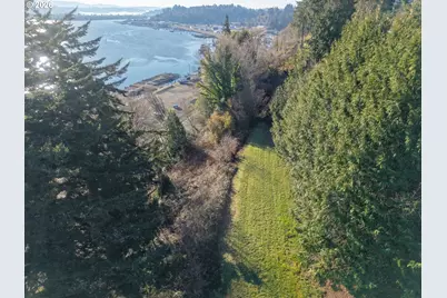 353 Oconnell St, North Bend, OR 97459 - Photo 10