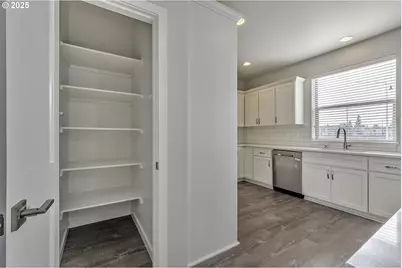 4718 SW Oscar Ln, Beaverton, OR 97005 - Photo 12