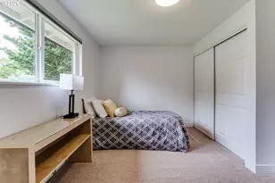 4442 Thunderbird St, Eugene, OR 97404 - Photo 10
