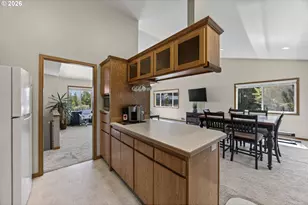 88548 Nautilus Ct, Florence, OR 97439 - Photo 8