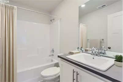23828 SW Pensacola Ter, Tualatin, OR 97062 - Photo 4