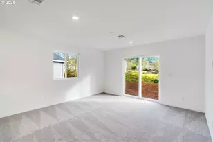 646 Minnesota St, Lebanon, OR 97355 - Photo 6