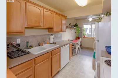 697 32nd St #5, Washougal, WA 98671 - Photo 22