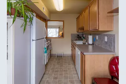 697 32nd St #5, Washougal, WA 98671 - Photo 18