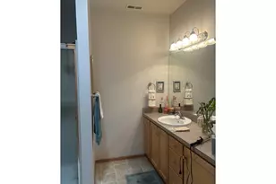 2063 Lake Wind Dr, Eugene, OR 97408 - Photo 10