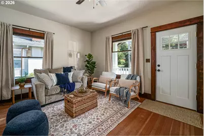 241 Mill St, Silverton, OR 97381 - Photo 6