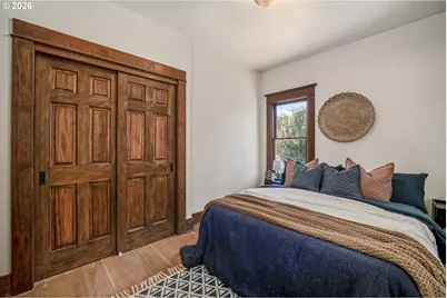 241 Mill St, Silverton, OR 97381 - Photo 24