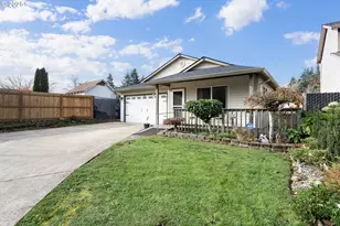 13826 SE Boise Ct, Portland, OR 97236 - Photo 2