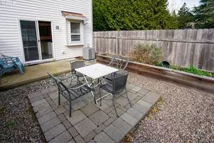 9348 SW Sutton Pl, Tigard, OR 97223 - Photo 38