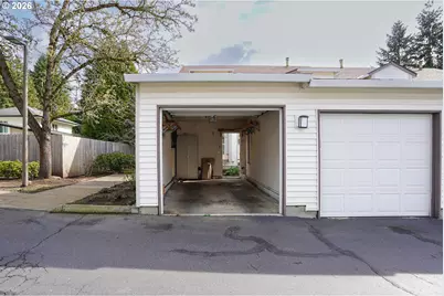9348 SW Sutton Pl, Tigard, OR 97223 - Photo 46